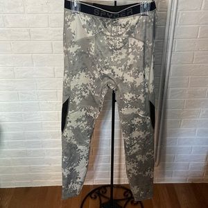 Spyder Activewear pant sz Large Nwt